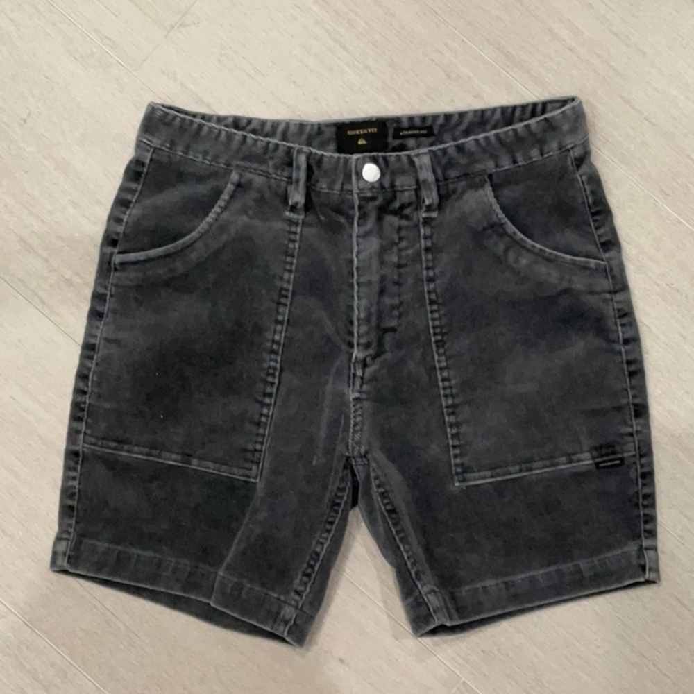 Quicksilver grey corduroy shorts size 28